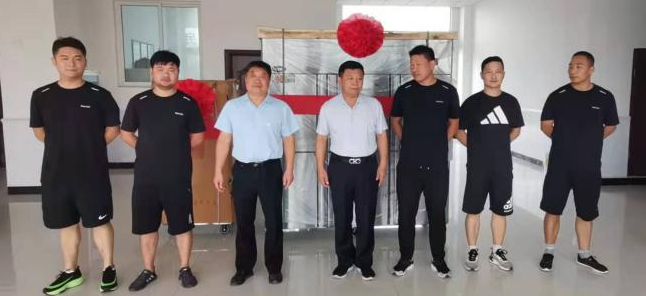 军民共进促发展，鱼水互助见真情